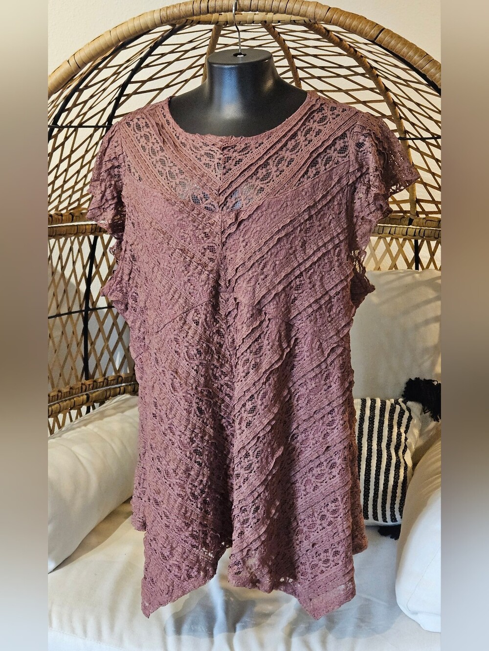 TORRID Dusty Rose Crochet Chevron Lace Top